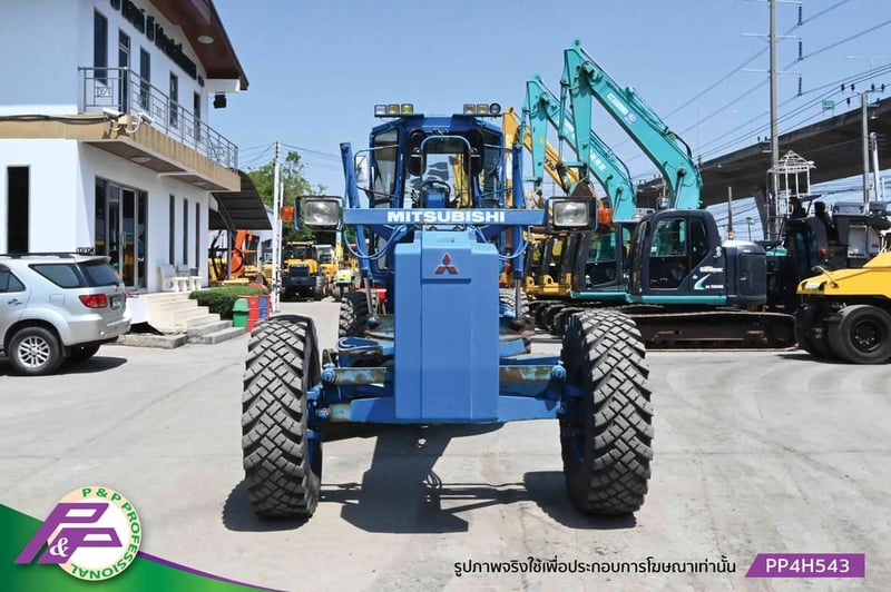 ขายรถเกรด MITSUBISHI MG500S เทียบเท่า 140G ห้องเก๋ง ใบมีด 4.0 เมตร ชั่วโมงน้อย มือสองสภาพดี นำเข้าจากญี่ปุ่น โดย P&P Pro