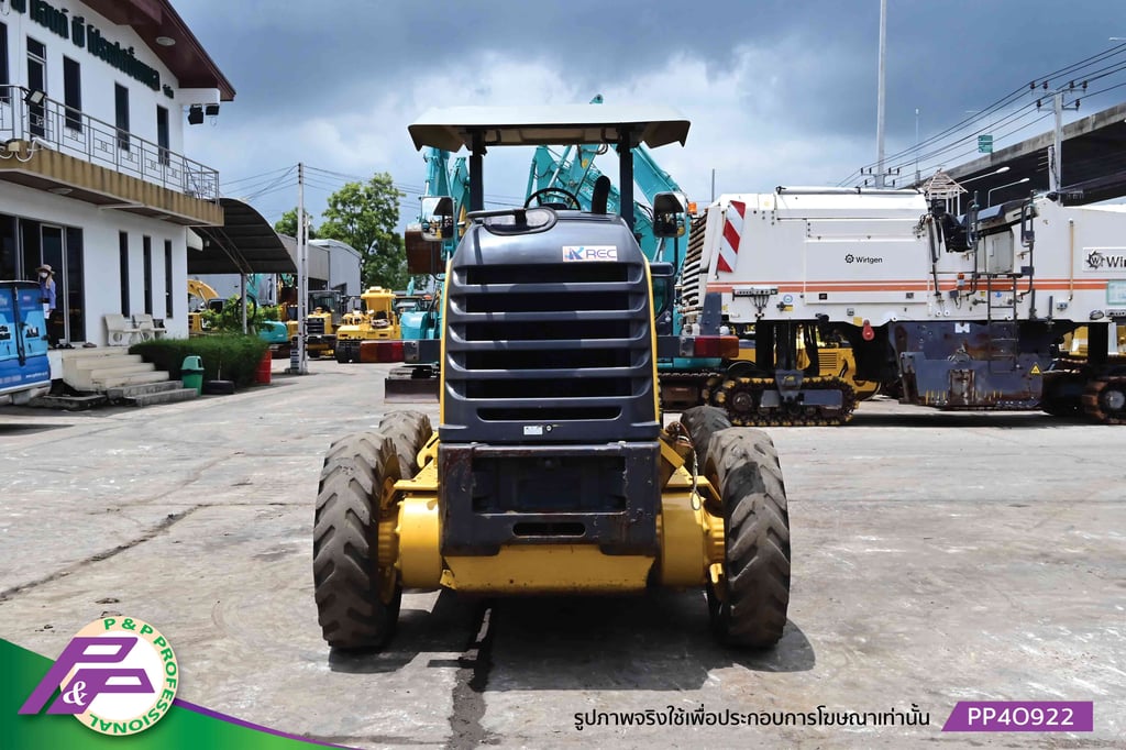 ขายรถเกรด KOMATSU GD355A-3 มี Scarifier ใบมีด 3.1 เมตร มือสองสภาพดี นำเข้าจากญี่ปุ่น โดย P&P Pro ขายรถเกรด KOMATSU GD355A-3 มี Scarifier ใบมีด 3.1 เมตร มือสองสภาพดี นำเข้าจากญี่ปุ่น โดย P&P Pro