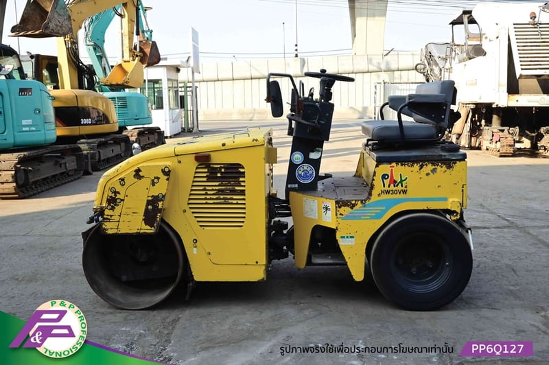 ขาย SUMITOMO HW30VW-5 รถบดหน้าเหล็ก-หลังยาง เทียบเท่า SAKAI TW352 เอวอ่อน มือสองสภาพดี นำเข้าจากญี่ปุ่น โดย P&P Pro