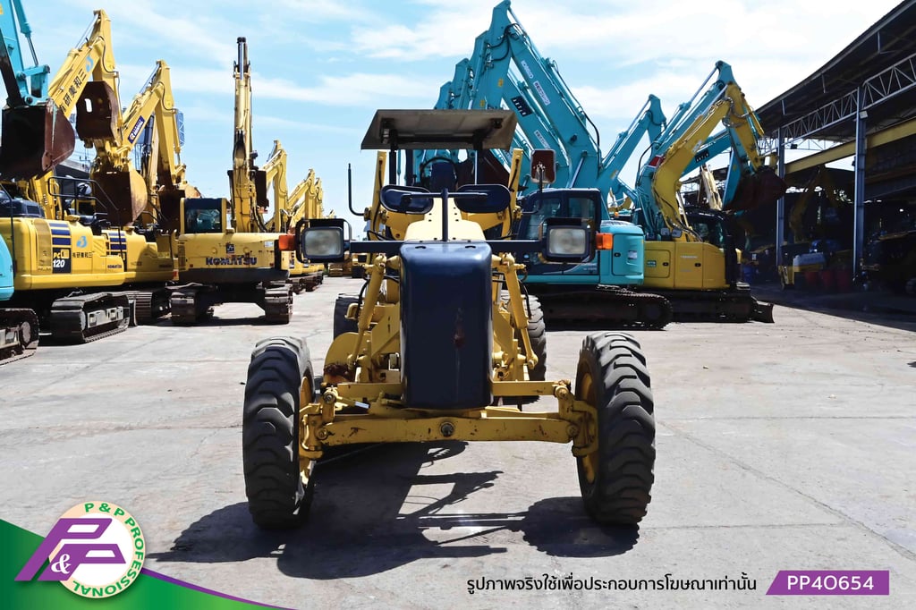 ขายรถเกรดเทียบเท่า 120H KOMATSU GD405A-3 มี Scarifier ใบมีด 3.1 เมตร มือสองสภาพดี นำเข้าจากญี่ปุ่น โดย P&P Pro ขายรถเกรดเทียบเท่า 120H KOMATSU GD405A-3 มี Scarifier ใบมีด 3.1 เมตร มือสองสภาพดี นำเข้าจากญี่ปุ่น โดย P&P Pro