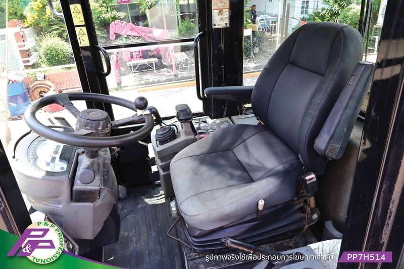 ขายรถตัก CAT 924G เทียบเท่า WA200-5 ห้องเก๋ง แขน Versalink มือสองสภาพดี นำเข้าจากญี่ปุ่น โดย P&P Pro