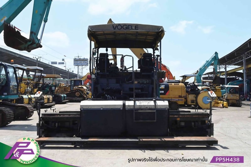 ขายรถปูยาง VOGELE SUPER1603-1 ล้อยาง Screed AB500TV ปูกว้าง 5.0 เมตร พร้อมตัวต่อขยายถึง 7.0 เมตร มี Tamper และ Vibrator มือสองสภาพดี นำเข้าจากญี่ปุ่น โดย P&P Pro