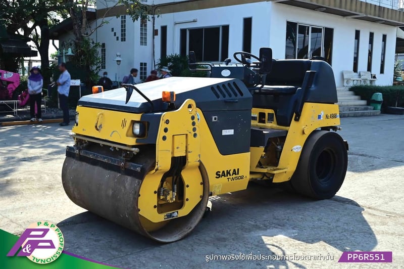 ขายรถบดหน้าเหล็ก-หลังยาง SAKAI TW502-1 รุ่นใหม่ เอวอ่อน ชั่วโมงน้อย มือสองสภาพดี นำเข้าจากญี่ปุ่น โดย P&P Pro