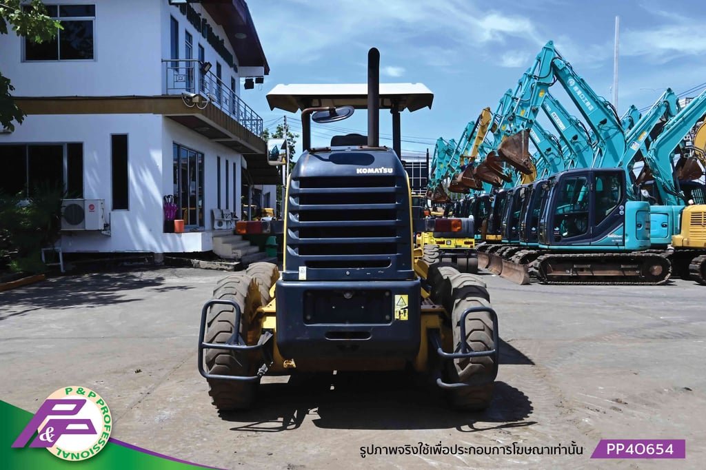 ขายรถเกรดเทียบเท่า 120H KOMATSU GD405A-3 มี Scarifier ใบมีด 3.1 เมตร มือสองสภาพดี นำเข้าจากญี่ปุ่น โดย P&P Pro ขายรถเกรดเทียบเท่า 120H KOMATSU GD405A-3 มี Scarifier ใบมีด 3.1 เมตร มือสองสภาพดี นำเข้าจากญี่ปุ่น โดย P&P Pro