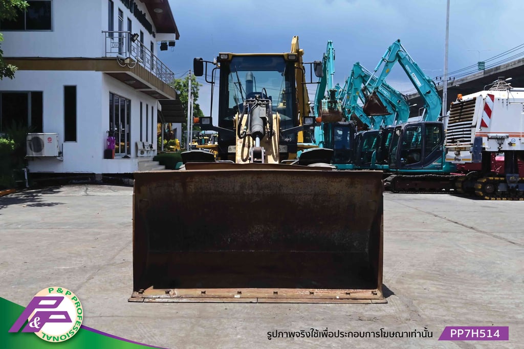 ขายรถตัก CAT 924G เทียบเท่า WA200-5 ห้องเก๋ง แขน Versalink มือสองสภาพดี นำเข้าจากญี่ปุ่น โดย P&P Pro ขายรถตัก CAT 924G เทียบเท่า WA200-5 ห้องเก๋ง แขน Versalink มือสองสภาพดี นำเข้าจากญี่ปุ่น โดย P&P Pro