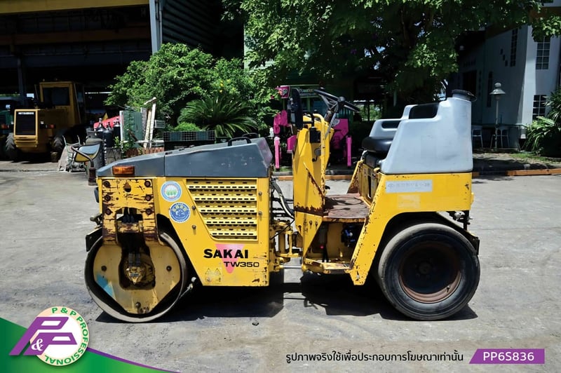 ขายรถบดหน้าเหล็ก-หลังยาง เอวอ่อน SAKAI TW350-1 มือสองสภาพดี นำเข้าจากญี่ปุ่น โดย P&P Pro ขายรถบดหน้าเหล็ก-หลังยาง เอวอ่อน SAKAI TW350-1 มือสองสภาพดี นำเข้าจากญี่ปุ่น โดย P&P Pro