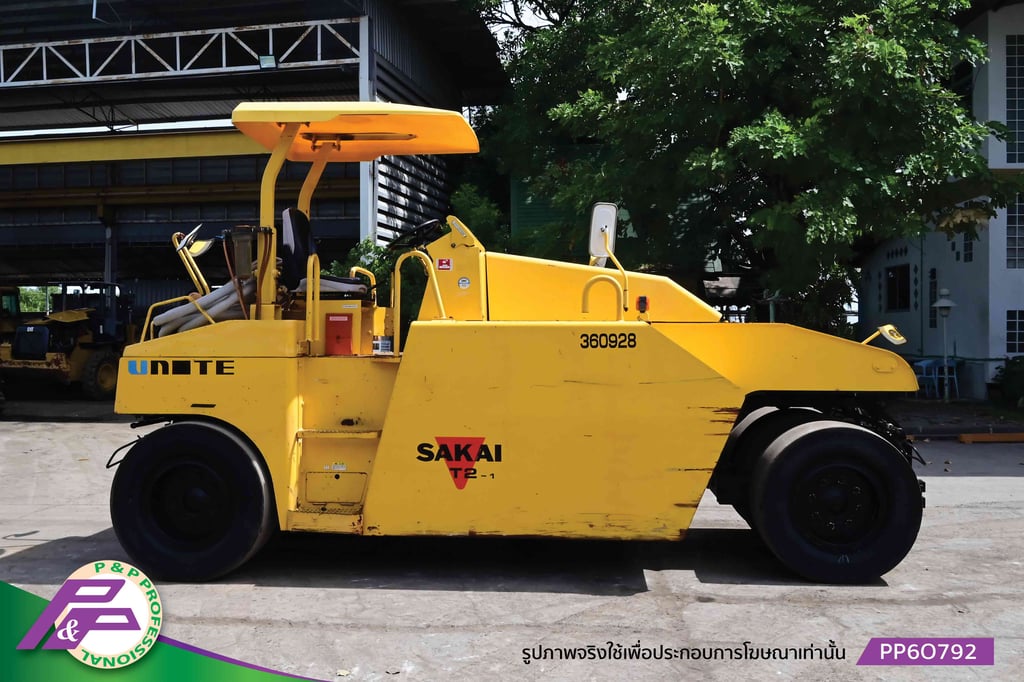 ขาย รถบดล้อยาง 7 ล้อ SAKAI T2-1 รุ่นใหม่ ชั่วโมงน้อย มือสอง นำเข้าจากญี่ปุ่น โดย P&P Pro
