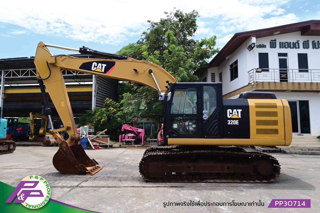 ขาย CAT 320E-2 รถขุดใหญ่ มือสองสภาพดี ซีรี่ย์ E-2 แทรคใหญ่ มีกล้องมองหลัง มีอาร์มเครน นำเข้าจากญี่ปุ่น โดย P&P Pro