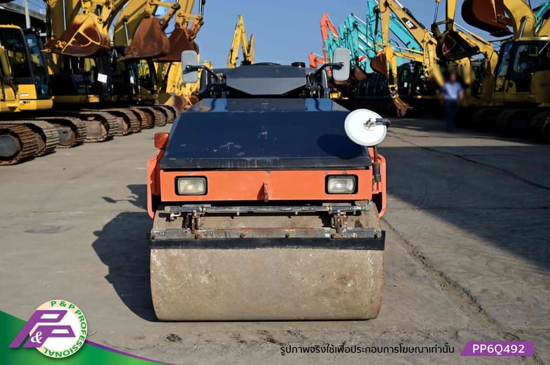 ขายรถบดหน้าเหล็ก-หลังยาง HITACHI CC135C-3A เทียบเท่า SAKAI TW352-1 เอวอ่อน ชั่วโมงน้อย มือสองสภาพดี นำเข้าจากญี่ปุ่น โดย P&P Pro