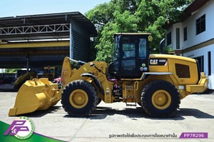 ขายรถตักล้อยาง CAT 938M เทียบเท่า WA320-8 ห้องเก๋ง มีฟังก์ชันลดความสั่นสะเทือนขณะขับขี่ (Ride control) มีกล้องมองหลัง มือสองสภาพดี นำเข้าจากญี่ปุ่น โดย P&P Pro