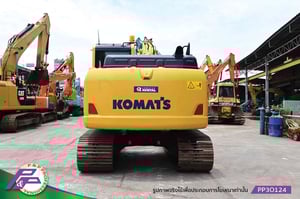 ขายรถขุด KOMATSU PC120-11 รุ่นใหม่ แทรคใหญ่ มีกล้อง 3 ตัว สำหรับภาพมุมสูง ด้านหลัง และด้านข้าง มีอาร์มเครน ชั่วโมงน้อย