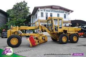 ขายรถเกรด ขนาดเทียบเท่า 160H MITSUBISHI SR320E ห้องเก๋ง ใบมีด 4.0 เมตร มือสองสภาพดี นำเข้าจากญี่ปุ่น โดย P&P Pro