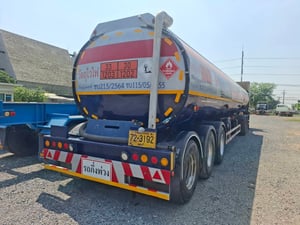 หัวลากฮีโน่ 380 ปี 11 ปี 58 พร้อมหางน้ำมัน 40,000 ลิตร