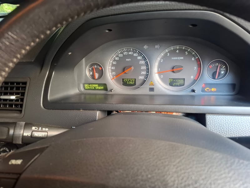 Volvo xc90 สวยเดิม Volvo xc90 สวยเดิม