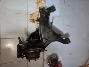 ปีกนก Toyota Crown