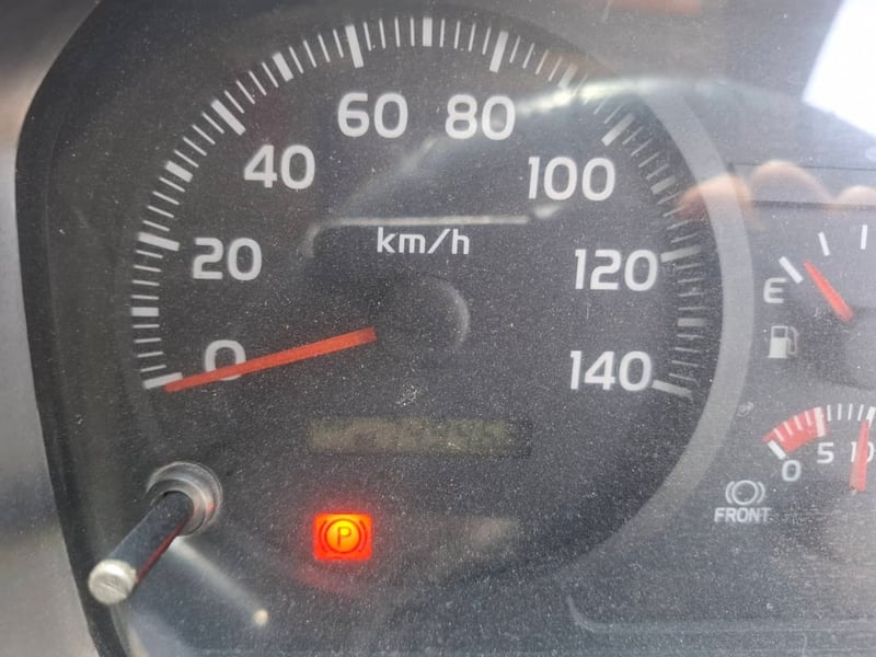 หัวลากฮีโน่ 380 ปี 11 ปี 58 พร้อมหางน้ำมัน 40,000 ลิตร