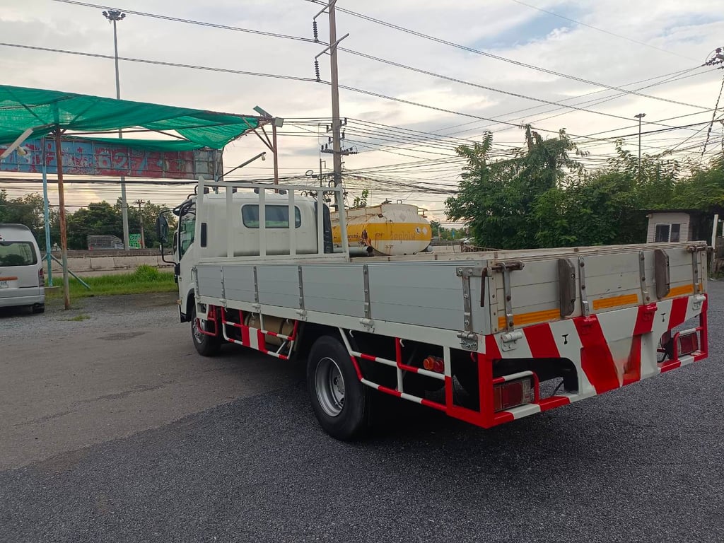 Isuzu 130 CNG โรงงาน