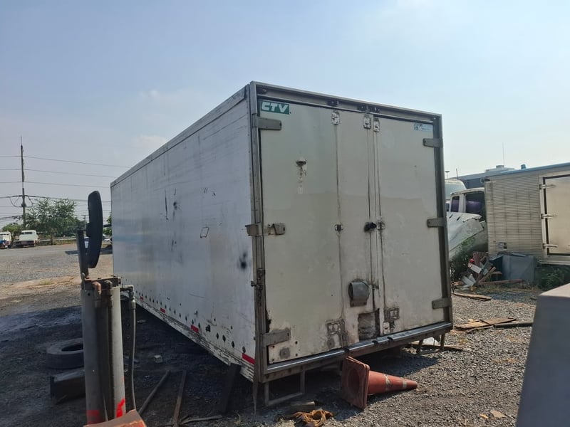 ตู้รถบรรทุกยาว 7 เมตร 60