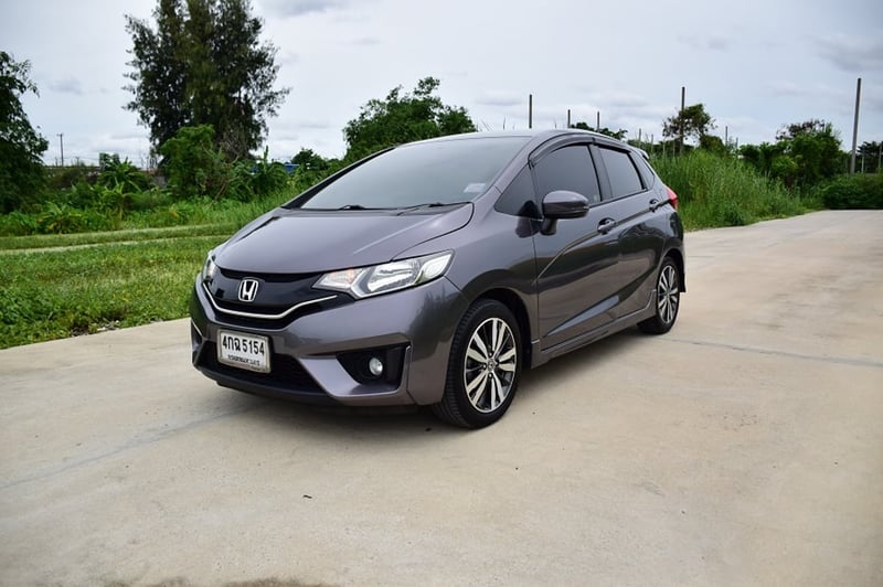 ออกถรถแค่ 99 บาท  HONDA JAZZ GK สีเทา SV เกียร์แพดเดิ้ลชิฟ  จอทัสกรีน บลูทู๊ธ ครูสคอลดทล เบาะหนังแท้ แอร์จอ พวงมาลัยมัลติ พุตสต๊าท ขับดีมาก ประหยัดน้ำมัน โทร 0957401229 ไอดีไลน์ UTBP พร้อมใช้ 