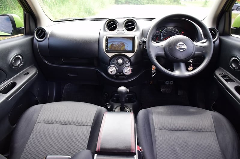 ผ่อนเพียง 29xx บาท ปี2011 รถสวยมือเดียว เกียร์ออโต้ แอร์เย้นฉ่ำ ไฟฟ้าทั้งคัน จอ 7 นิ้วบลูทู๊ธ ทัสกรีน ล้อแม็ก15 กล้องหน้าหลัง ขับดีมาก ประหยัดน้ำมัน กุญแจรีโมท 2ดอกครบ โทร0957401229 ไอดีไลน์ UTBP