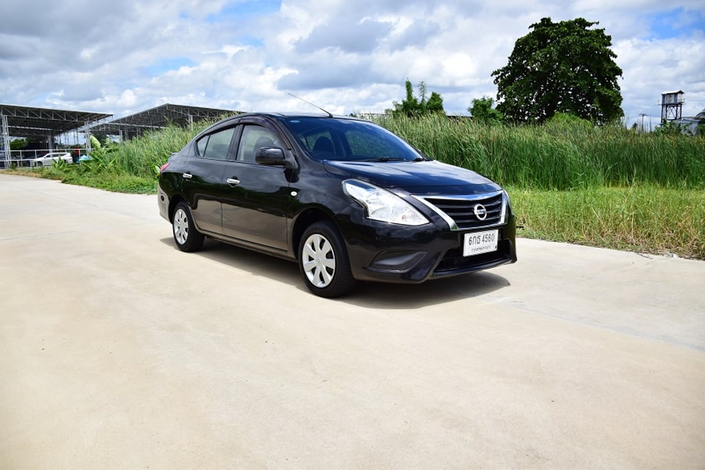 ผ่อนเพียง 37xx บาท นิสสัน อัลเมร่า 1.2E สีดำเดิมๆ  เกียร์ออดต้ ภายในกว้างๆมาก แอร์เย้นฉ่ำ CD MP3 ABS USB AIRBAG กุญแจรีโมท เซ็นเซอร์กันชนหลัง พร้อมใช้ ประหยัดน้ำมัน ช่วงล่างแน่นๆ โทร0957401229 ไอดีไลน์ UTBP 