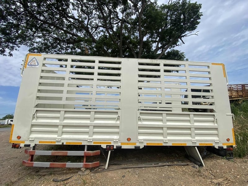 กระบะคอก 10 ล้อ ตามสภาพใส่ได้ทั้งฮีโน่และอีซูซุ รับเทิร์นเก่า