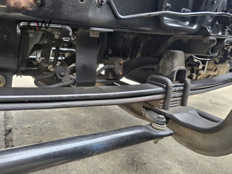 รถ 6 ล้อเล็ก ISUZU ROBOCOP เครื่องยนต์ 4JJ1: 150 แรงม้า