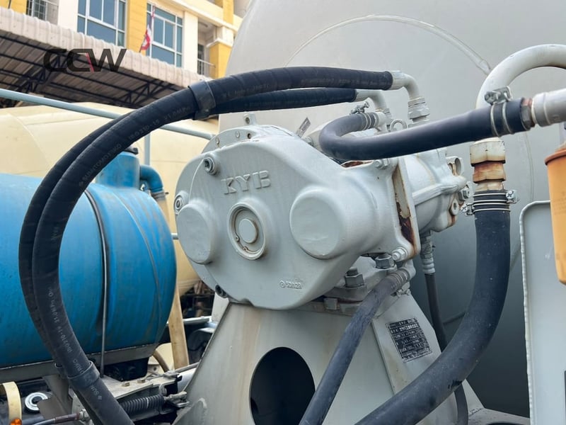 รถโม่ปูน 10 ล้อ 5 คิว HINO MEGA EURO-5 เครื่อง JO8E:280 แรงม้า