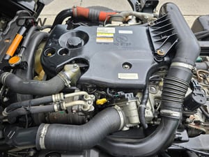 รถ 6 ล้อเล็ก ISUZU ROBOCOP เครื่องยนต์ 4JJ1: 150 แรงม้า