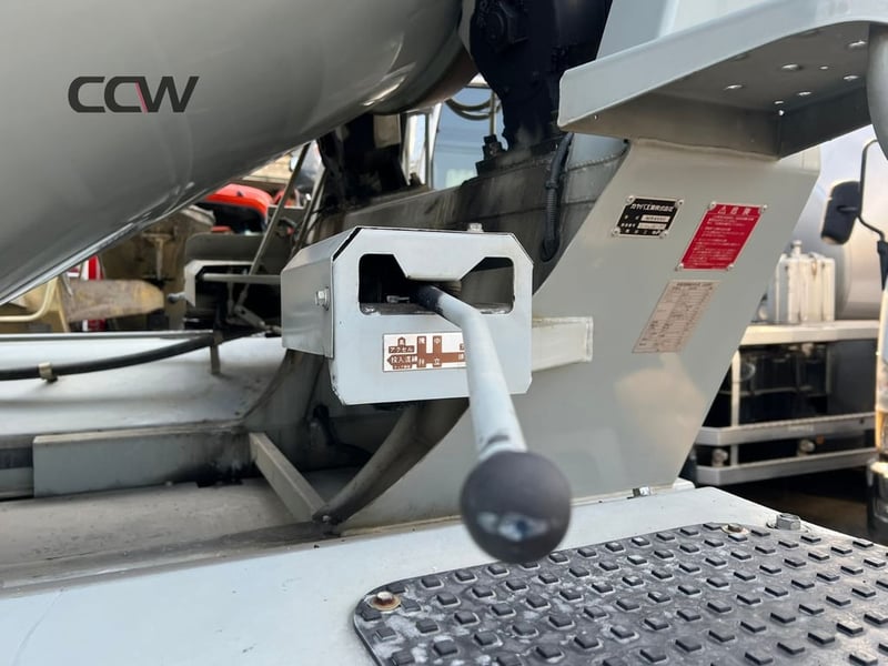 รถโม่ปูน 10 ล้อ 5 คิว HINO MEGA EURO-5 เครื่อง JO8E:280 แรงม้า