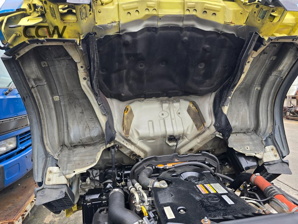 รถ 6 ล้อเล็ก ISUZU ROBOCOP เครื่องยนต์ 4JJ1: 150 แรงม้า