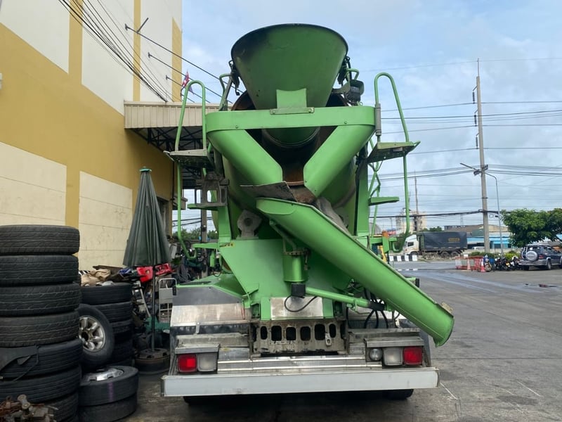 รถโม่ 10 ล้อ EURO-5 รุ่นใหม่ HINO S700 5 คิว เครื่อง AO9C: 360 แรงม้า รถโม่ 10 ล้อ EURO-5 รุ่นใหม่ HINO S700 5 คิว เครื่อง AO9C: 360 แรงม้า