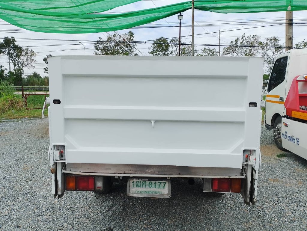 toyota Dutro เครื่องเบนซิน + LPG 2.7 vvti 5 เกียร์ ท้ายลิฟต์ toyota Dutro เครื่องเบนซิน + LPG 2.7 vvti 5 เกียร์ ท้ายลิฟต์