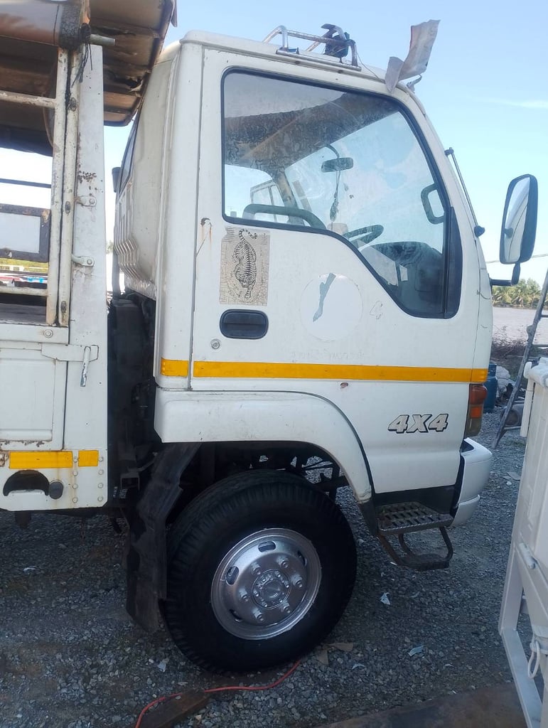 NQR 115 Turbo 4x4 NQR 115 Turbo 4x4