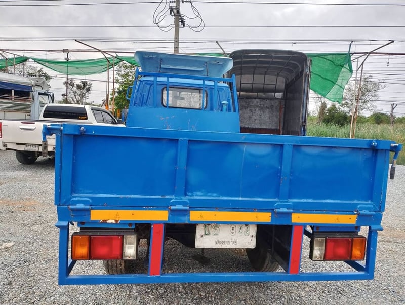 NKR 4 ล้อ ปี 2005 ป้ายเล็กไม่ติดเวลา เครื่อง 100 แรง NKR 4 ล้อ ปี 2005 ป้ายเล็กไม่ติดเวลา เครื่อง 100 แรง