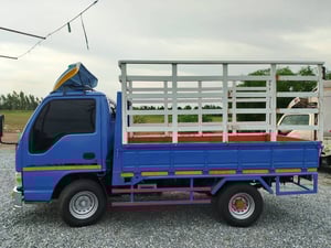 ISUZU NKR 100แรงม้า รถบรรทุก 4ล้อ กระบะคอกสูง ปี2003 ISUZU NKR 100แรงม้า รถบรรทุก 4ล้อ กระบะคอกสูง ปี2003