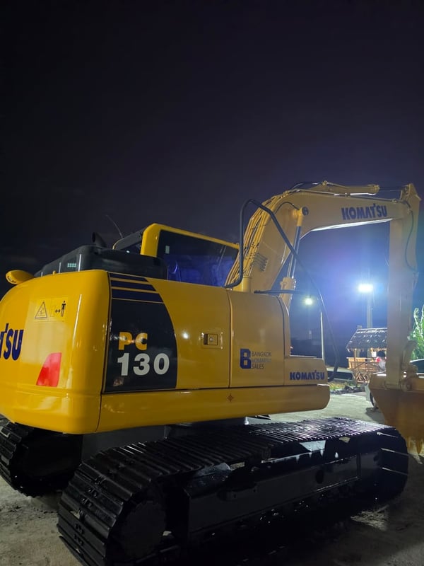 Komatsu PC130-8 จอเหลือง กล้องหลัง serial สูง