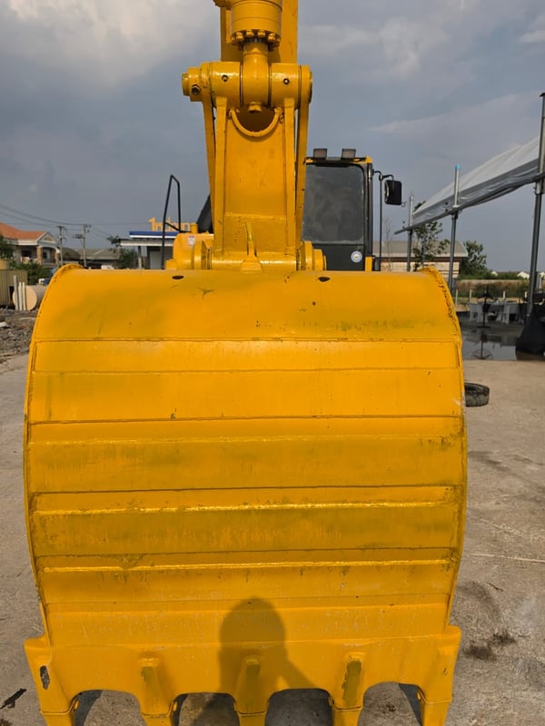 ขาย KOMATSU PC200-8MO ขาย KOMATSU PC200-8MO