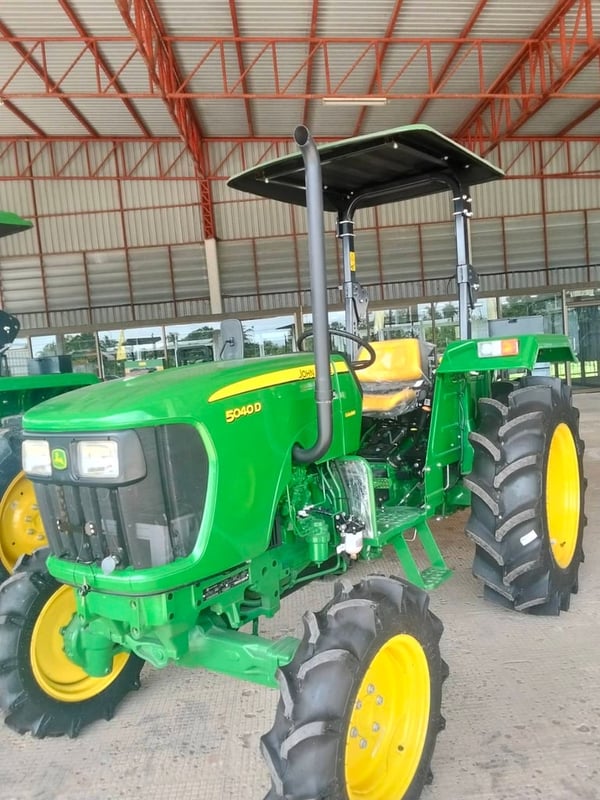 รถไถจอนห์เดียร์มือ1 รถไถจอนห์เดียร์มือ1