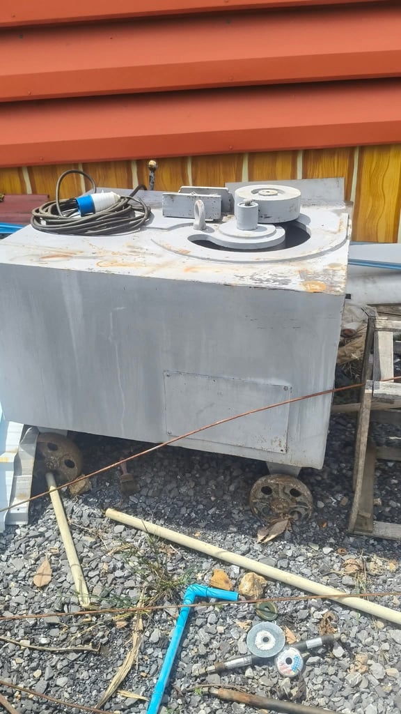 เครื่องดัด42มม.สนใจโทร 0658972714 เครื่องดัด42มม.สนใจโทร 0658972714