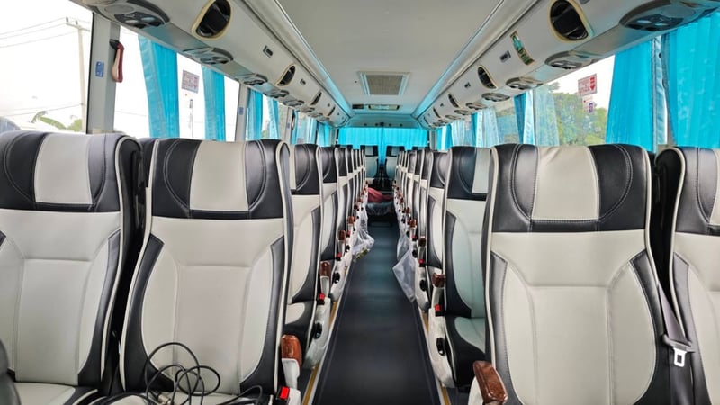 ขายรถบัส ขนาด 44 ที่นั่ง สภาพดีมาก ใช้งานได้ทันที