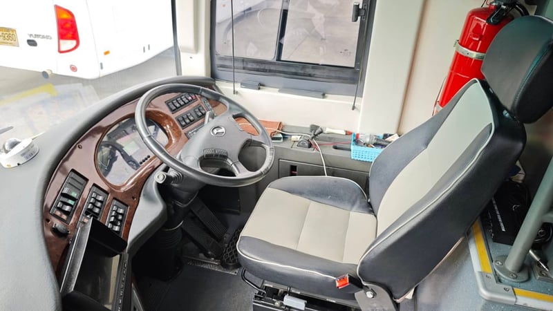 ขายรถบัส ขนาด 44 ที่นั่ง สภาพดีมาก ใช้งานได้ทันที