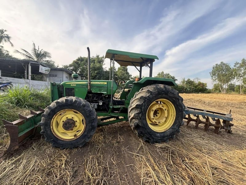 ขายรถไถจอนเดียร์