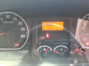 ขายรถบรรทุก6ล้อดั้มพ์ ISUZU FRR210 ผ่อนยังไม่หมด