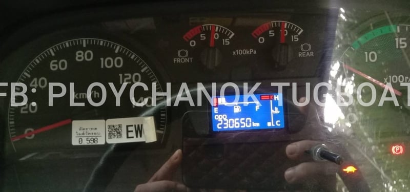 HINO FL 253แรงม้า รถบรรทุก 10ล้อ กระบะเหล็กติดเครน ปี2019 HINO FL 253แรงม้า รถบรรทุก 10ล้อ กระบะเหล็กติดเครน ปี2019