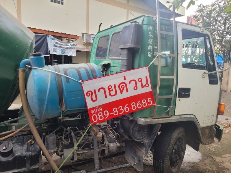 ISUZU รถโม่ 6 ล้อเครื่อง 175  เอกสารซื้อขาย ราคา  400000