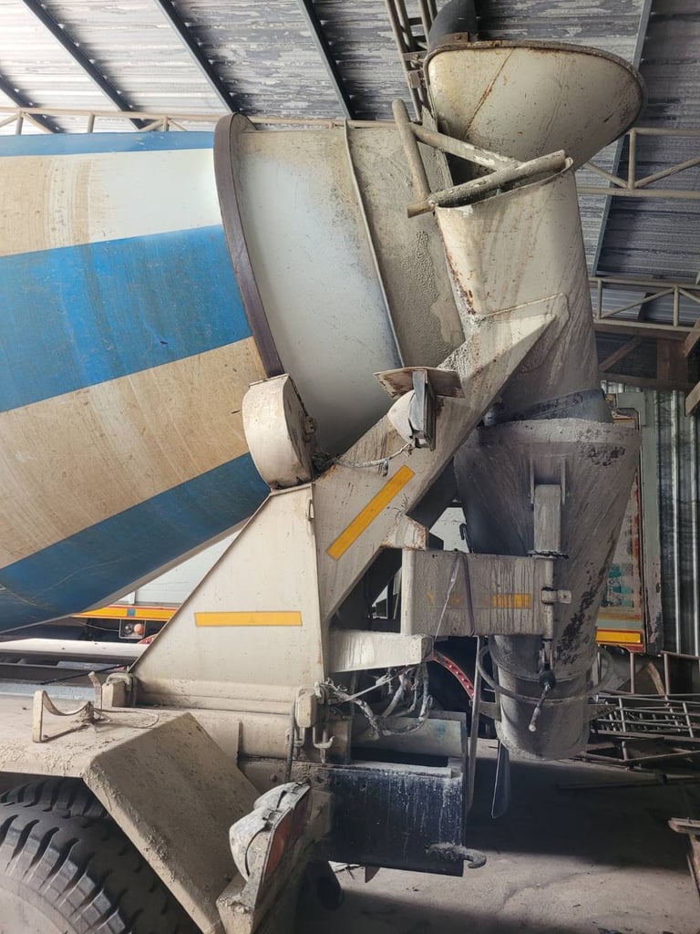 NISSAN UD 10ล้อ โม่ 7 คิว เอกสารซื้อขาย ราคา 450000 NISSAN UD 10ล้อ โม่ 7 คิว เอกสารซื้อขาย ราคา 450000