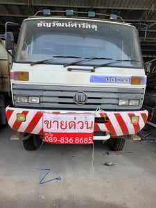 NISSAN UD 10ล้อ โม่ 7 คิว  เอกสารซื้อขาย  ราคา  450000