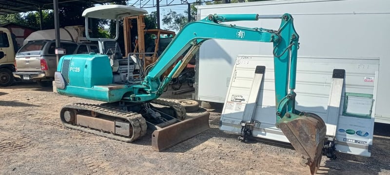ขายรถขุดเล็ก PC25-1  มือสองนำเข้าจากญี่ปุ่น
