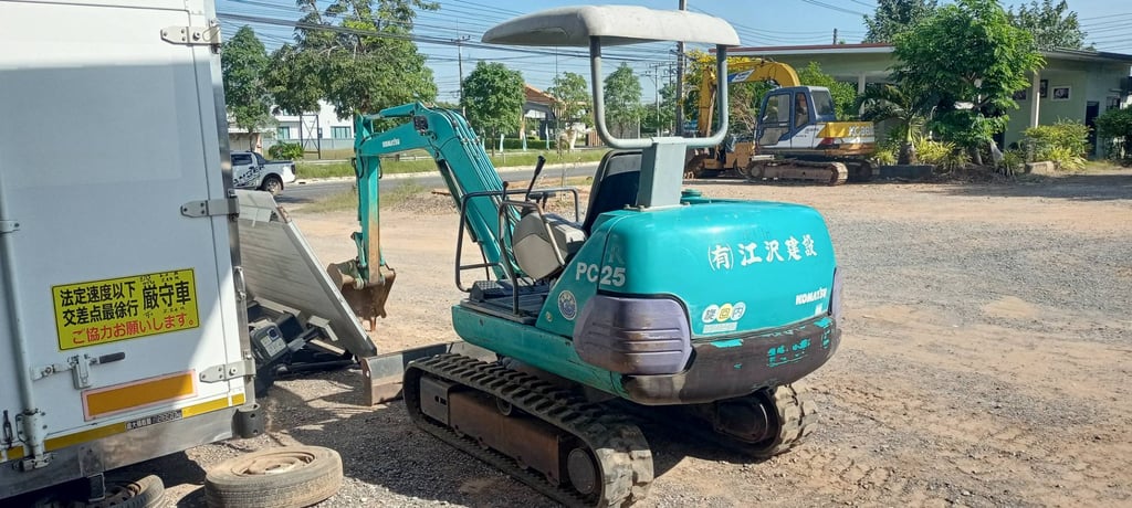 รถขุดเล็ก KOMATSU PC25-1 มือสองนำเข้าจากญี่ปุ่น แท้ รถขุดเล็ก KOMATSU PC25-1 มือสองนำเข้าจากญี่ปุ่น แท้